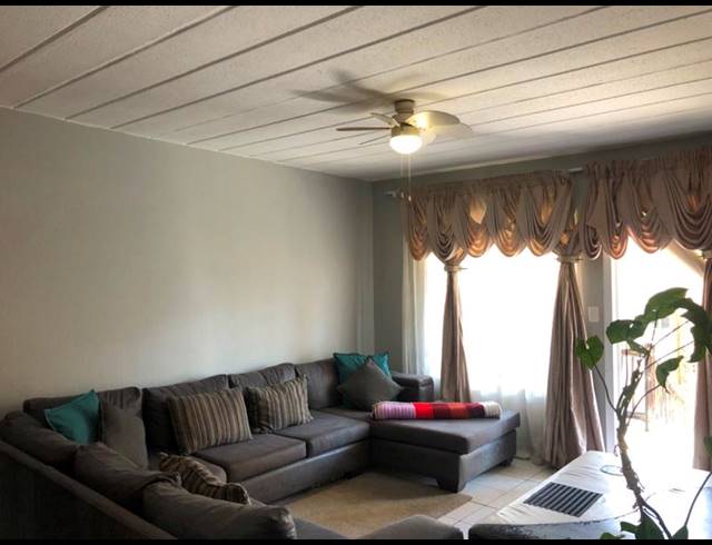 2 BEDROOM TOWNHOUSE FOR SALE IN EDEN GLEN